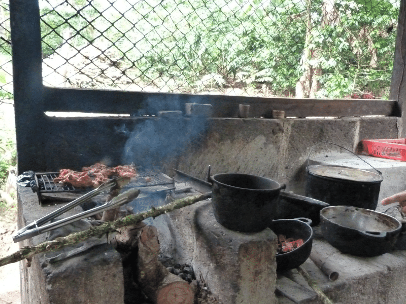 Traditionell kochen in San Ramon, Nicaragua