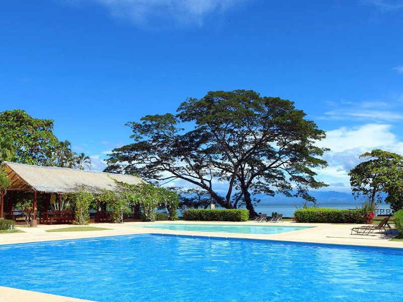 Pool des Komforthotels am Playa Naranjo, Costa Rica