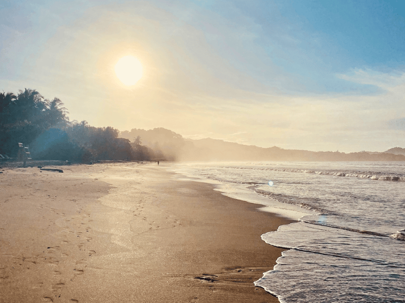 Sonnenuntergang am Strand von Samara