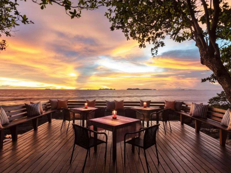 Terrasse des Upgrade Hotels auf Koh Lanta, Thailand