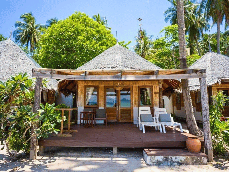 Bungalows im Hotel auf Koh Ngai Thailand