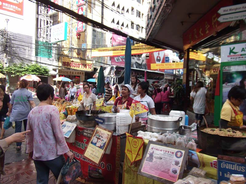 Buntes Treiben in China Town Bangkok Thailand