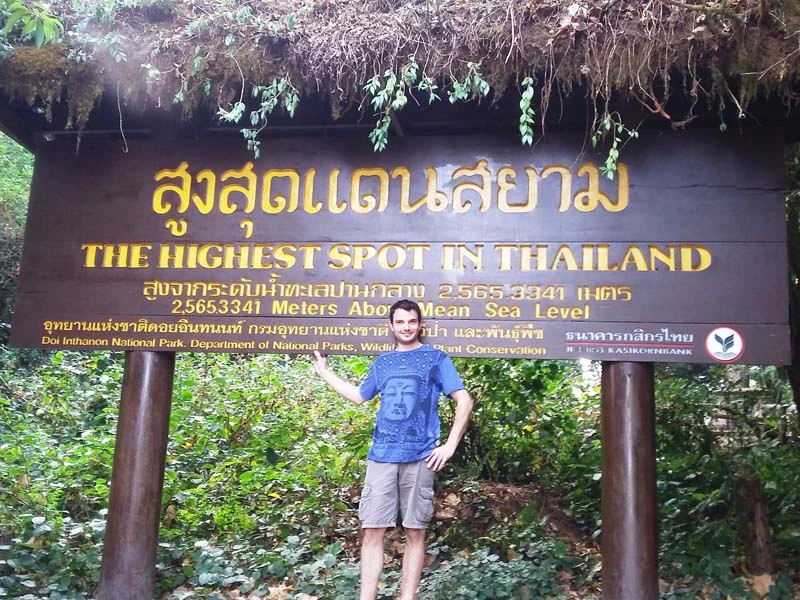 Wegeschild auf dem Doi Inthanon in Thailand