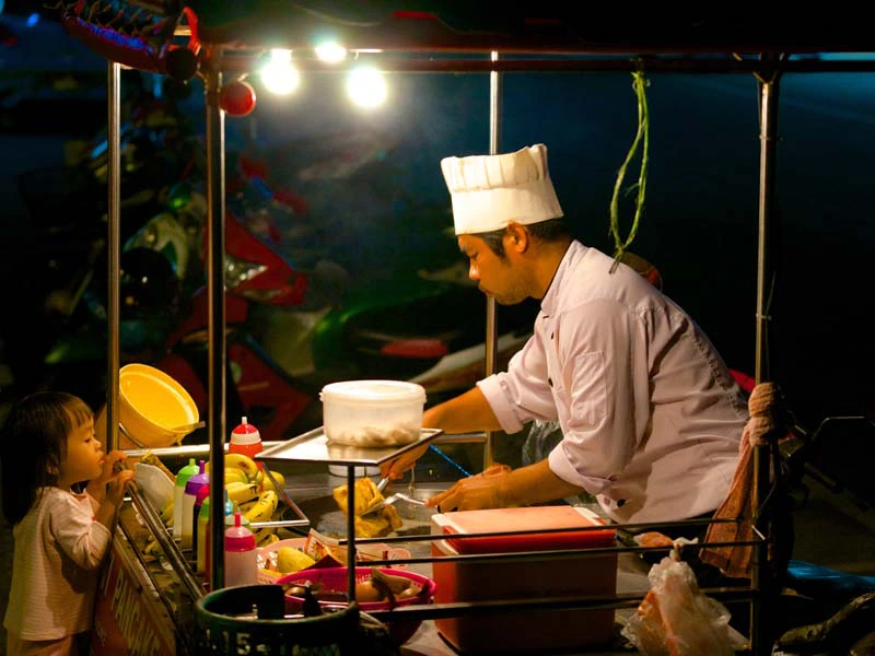 Eine Garküche in Chiang Mai Thailand