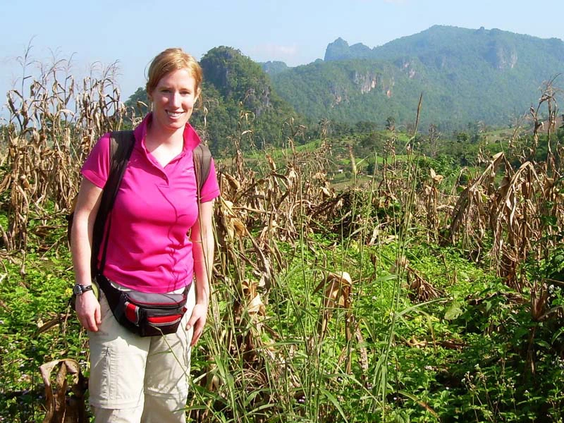 Tourist beim Trekking im Norden von Thailand