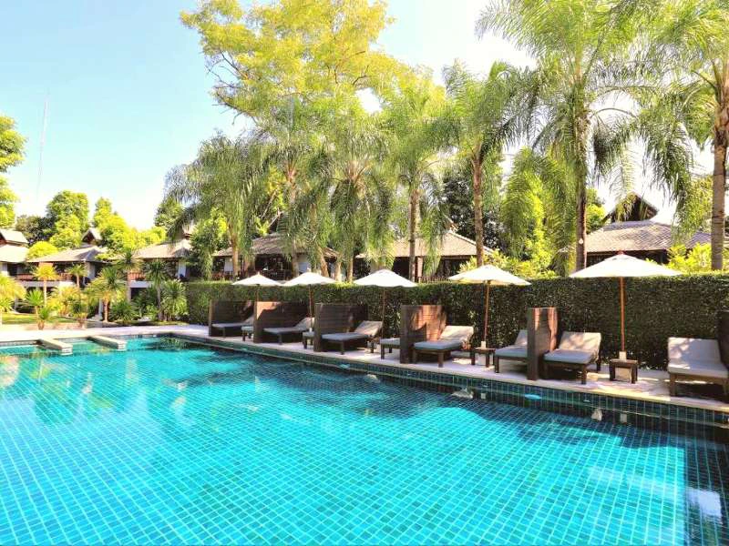 Hotelpool in Pai Thailand