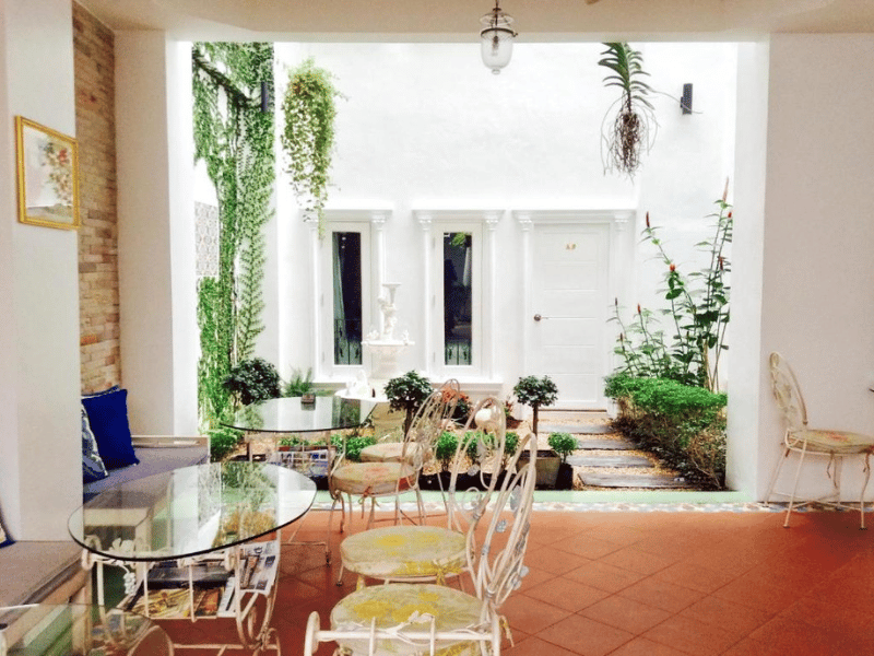 Aufenthaltsbereich im Phuket Hotel in Thailand