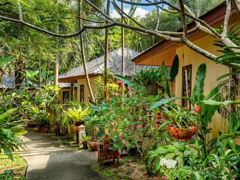 Bungalow im Garten auf Koh Samui Thailand