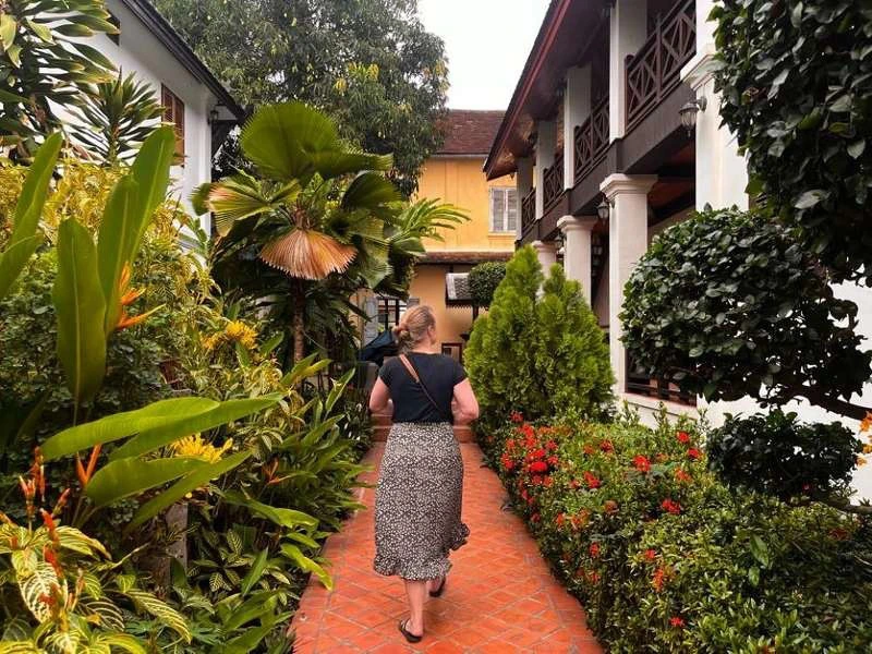 Grüner Garten im Hotel in Luang Prabang Laos