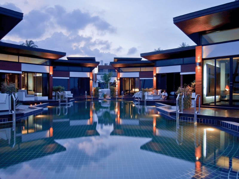 Hotelpool in Khanom Thailand