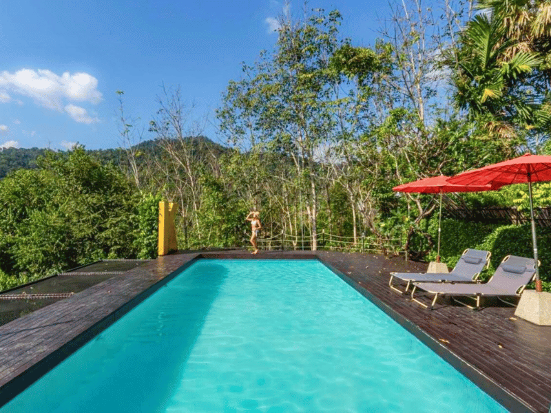 Pool im Boutique Camp im Khao Sok Thailand