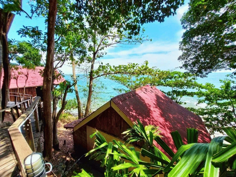 Bungalow mit Ausblick auf Koh Jum Thailand