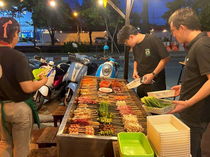 Essen während der Food Tour in Chiang Mai, Thailand