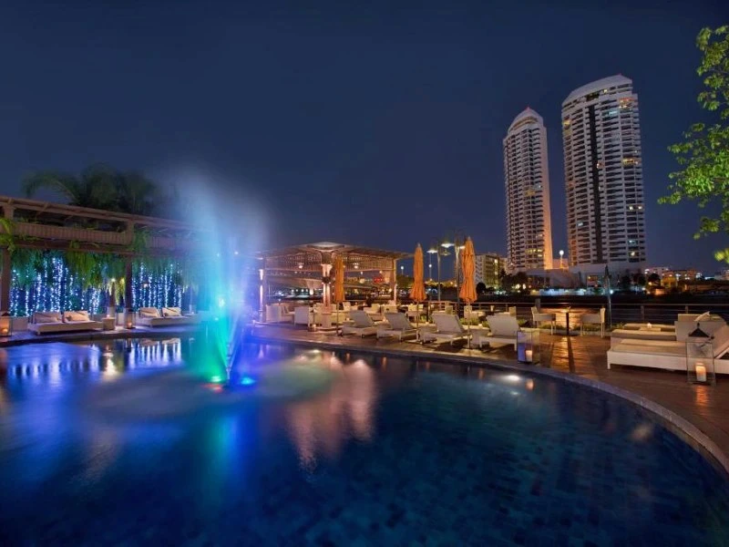 Hotelpool in Bangkok, Thailand