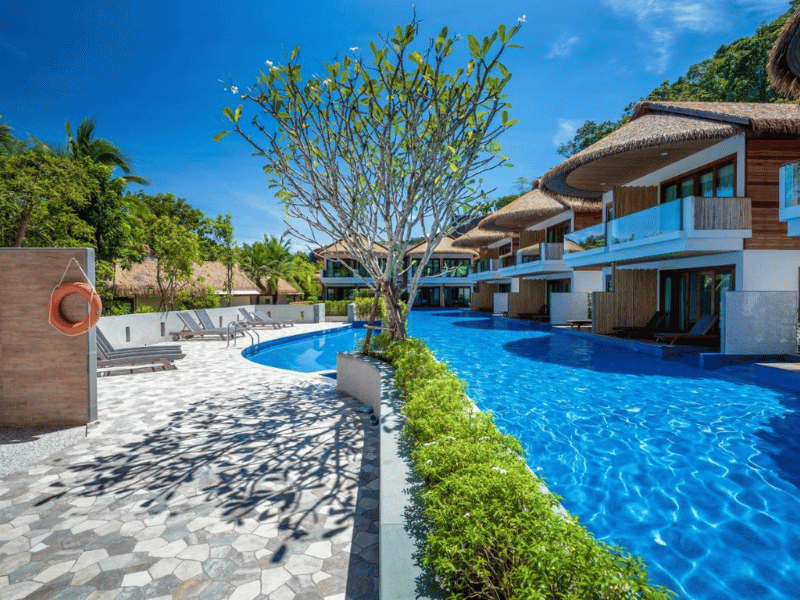 Hotelpool in Ao Nang, Thailand