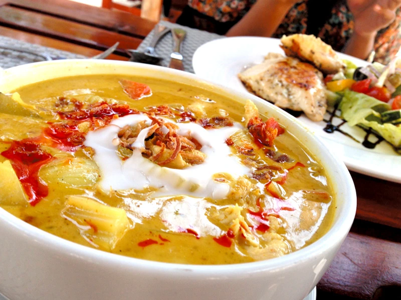 Gelbes Curry in Thailand