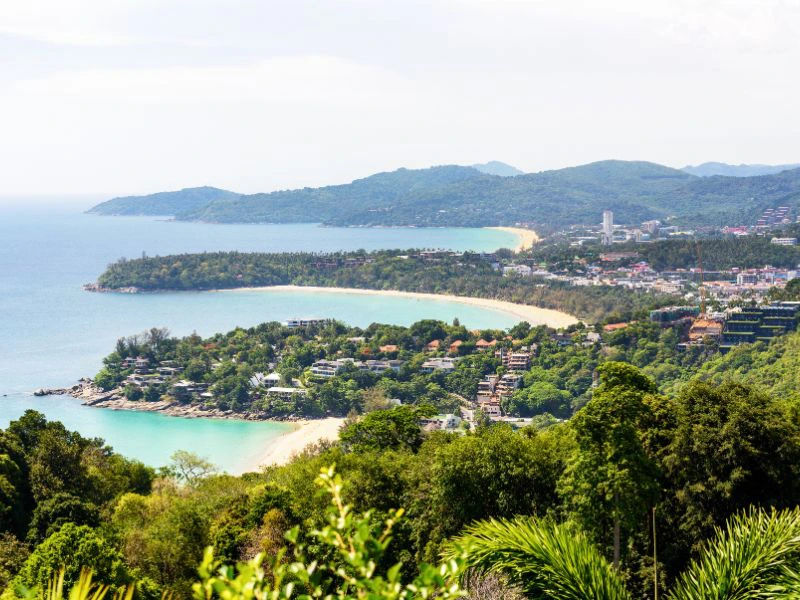 Ausblick vom Karon Viewpoint auf Phuket