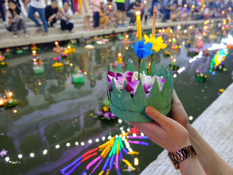 Das Loy Krathong Fest in Thailand