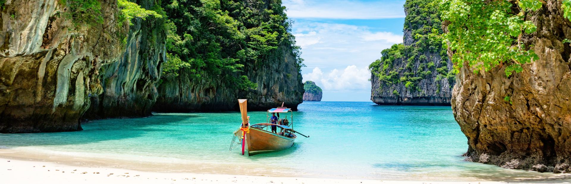 Longtailboot in der Ao Nang Bucht