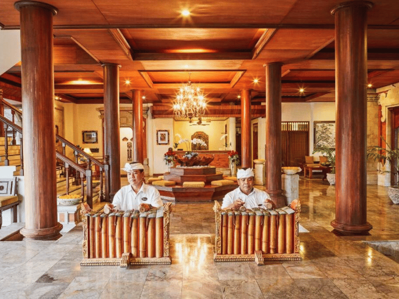 Hotelrezeption in Candidasa auf Bali