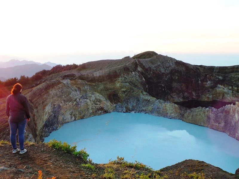Der Kelimutu Vulkan auf der Insel Flores.