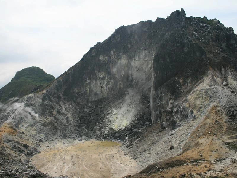 Der Sibayak Vulkan auf Sumatra.