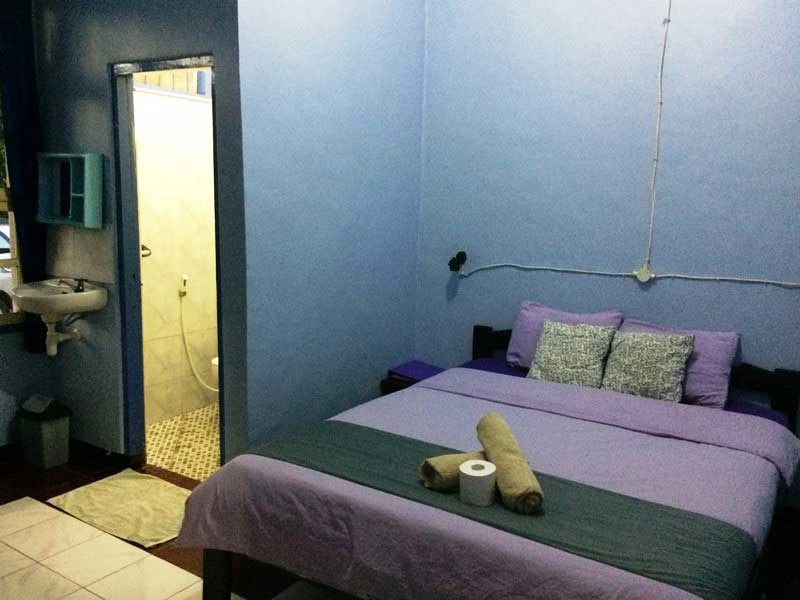Einfaches, aber sauberes Zimmer in Bajawa