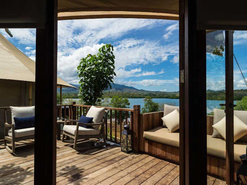 Entspannen auf der Terrasse der Safarizelte