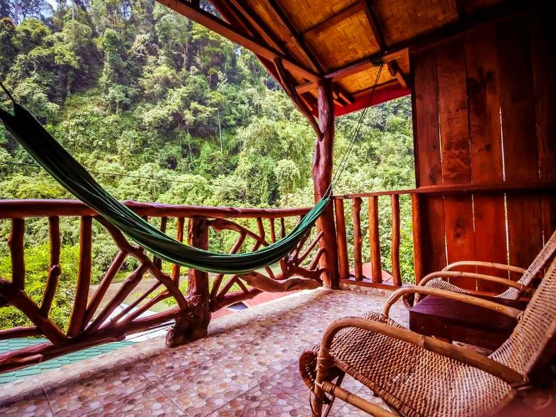 Hotelterasse in Bukit Lawang auf Sumatra