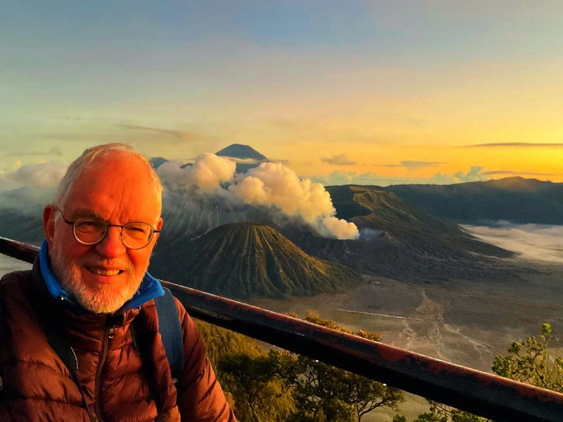 Sonnenaufgang am Bromo Vulkan auf Java