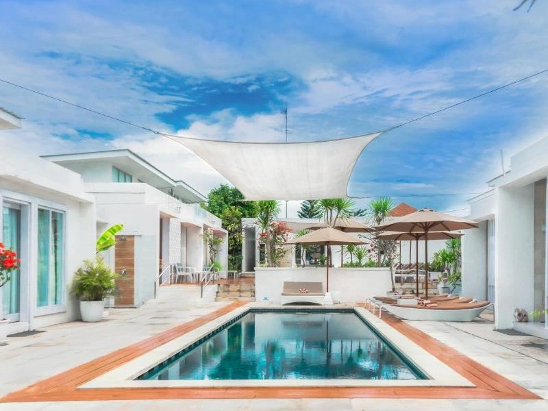 Pool im Gili Hotel, Indonesien