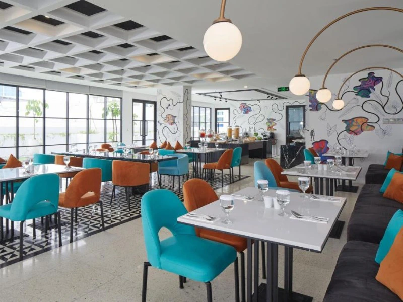 Restaurant im zentralen Hotel in Bandung, Indonesien