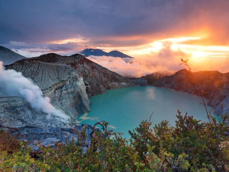 Kratersee am Ijen Vulkan