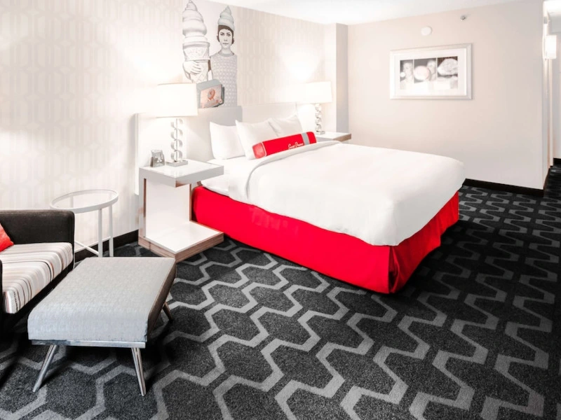 Das Kingsize Zimmer im Hotel The Curtis