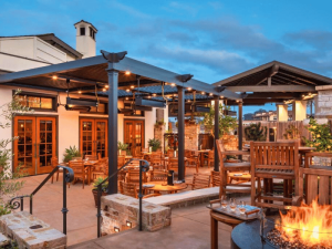 Terrasse des Komforthotels in Monterey