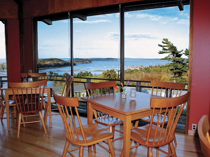 Frühstücksraum mit Aussicht