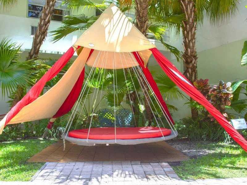 Gartenliege Miami Hotel