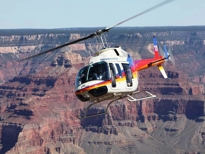 grand-canyon-helikopter-kurve