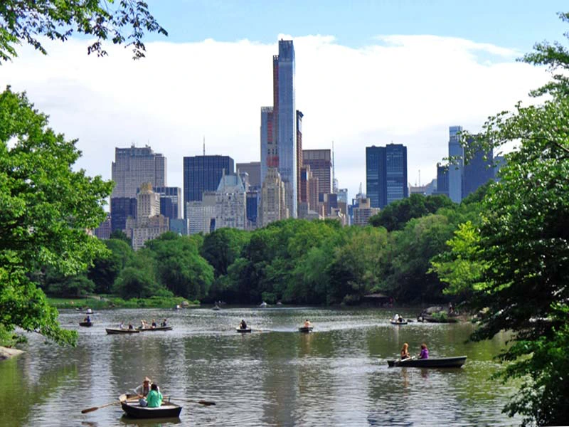 Boote auf dem See im Central Park