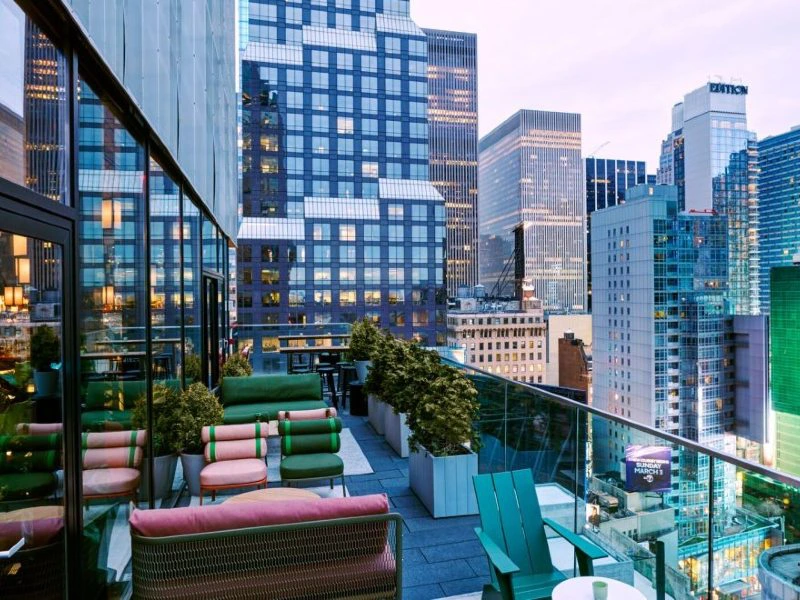 Dachterrasse des Hotels in New York