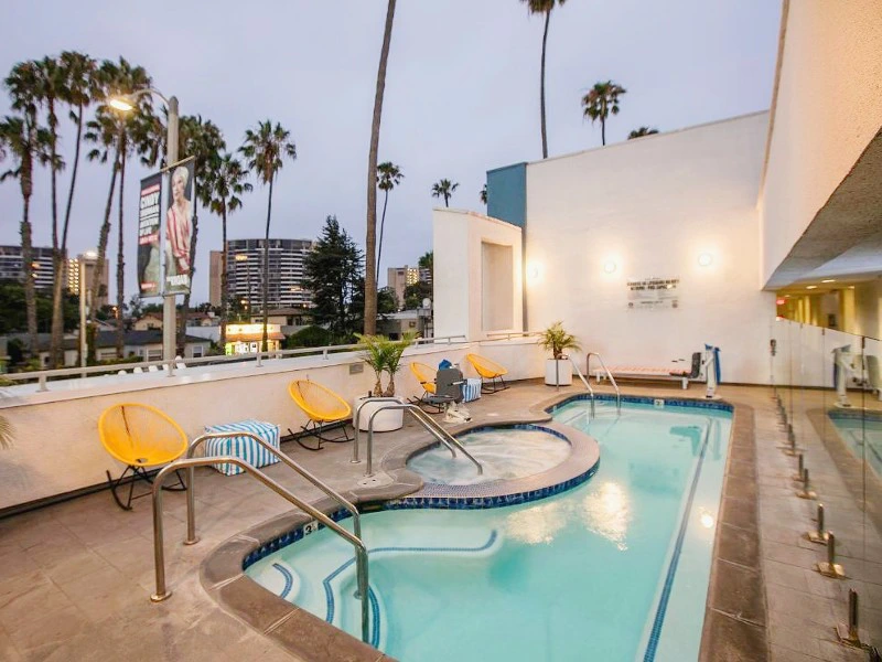 Hotelpool in Venice Beach