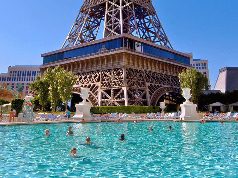 Hotelpool des Special Stays
