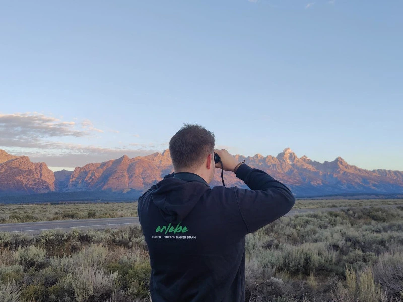 Nationalpark mit Fernglas in den USA