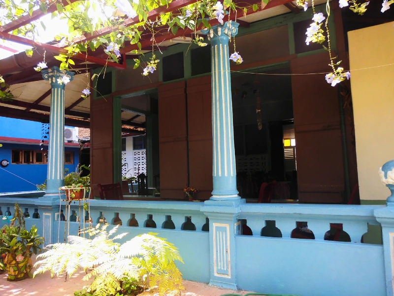 Veranda einer Casa in Baracoa in Kuba