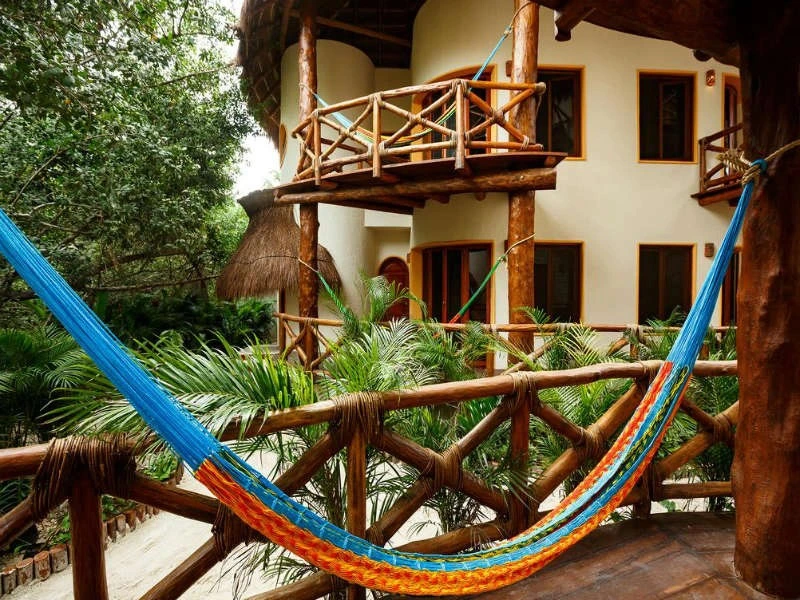 Haengematte im Hotel auf Holbox in Mexiko