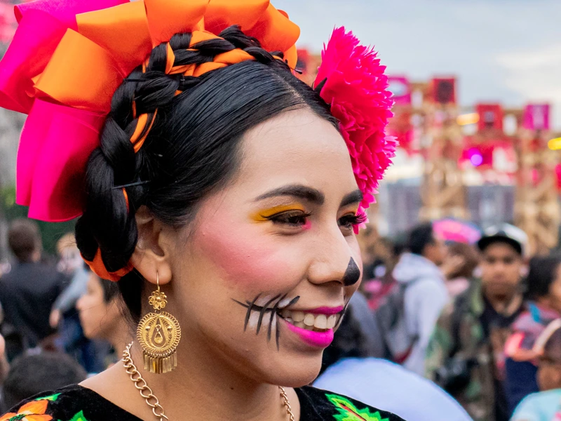 Geschminkte Frau in Mexiko