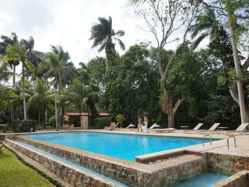 Poolbereich der Hazienda bei Chichén Itzá