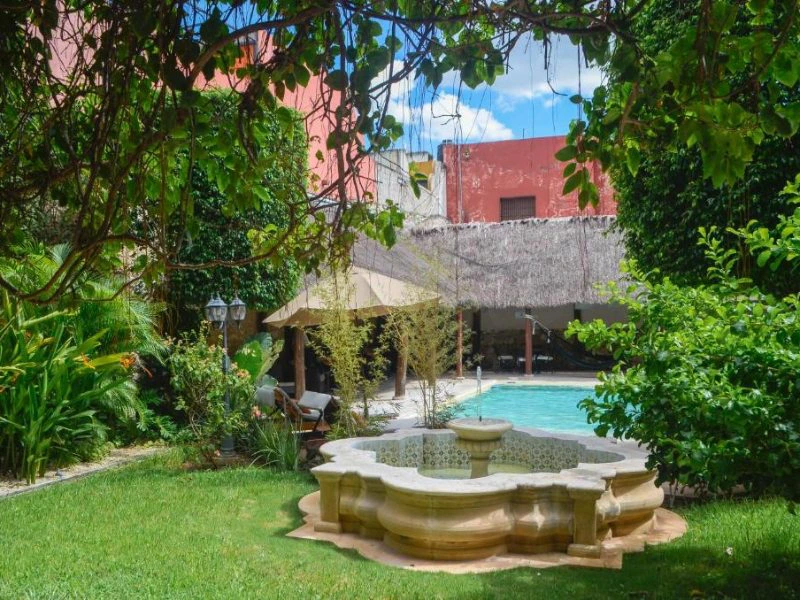 Garten des Komforthotels in Merida
