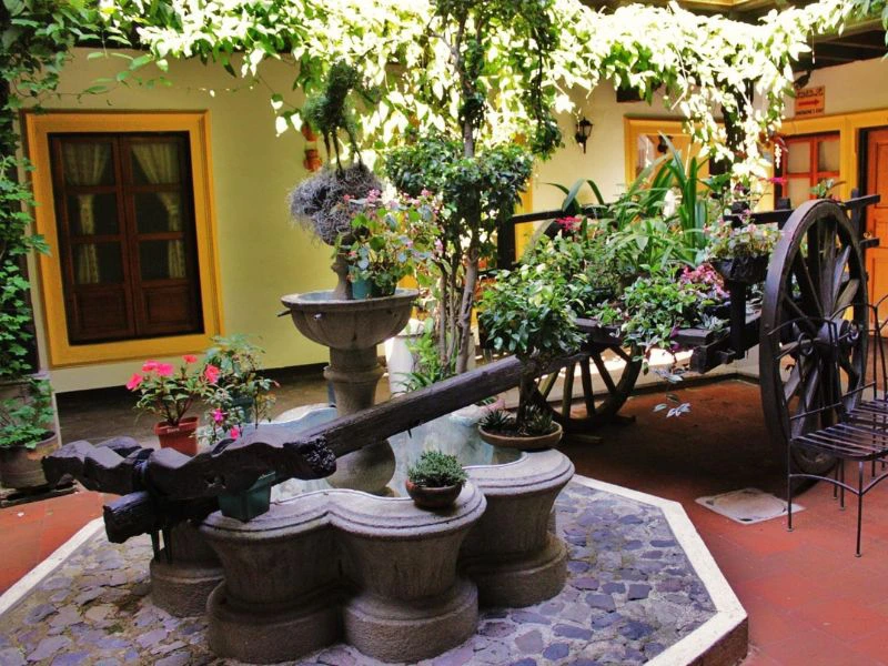 Wagen im Hotel in Antigua in Guatemala