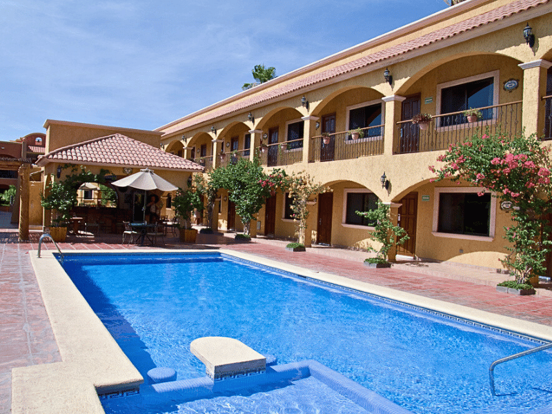 Pool im Hotel in Loreto in Mexiko